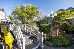 Seacliff Inn Aptos, Tapestry Collection by Hilton外面的花园