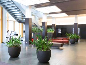 Hall o reception di Novotel Karlsruhe City