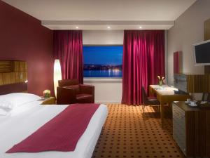 Postel nebo postele na pokoji v ubytování Radisson Blu Hotel, Liverpool