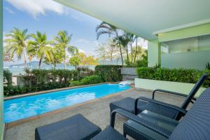 Der Swimmingpool an oder in der Nähe von HOMM Bliss Southbeach Patong