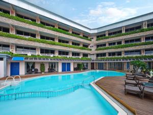 Der Swimmingpool an oder in der Nähe von HOMM Bliss Southbeach Patong