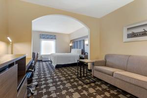 Ruang duduk di Best Western Seminole Inn and Suites