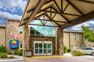 a building with the entrance to a call center at Comfort Inn Downtown in Salt Lake City