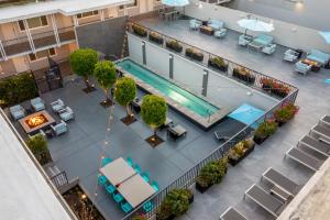 Bazén v ubytování Hotel Lucent nebo v jeho okolí