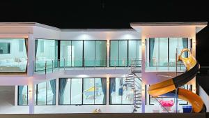 Un balcón o terraza en Double P Pool Villa Hua Hin