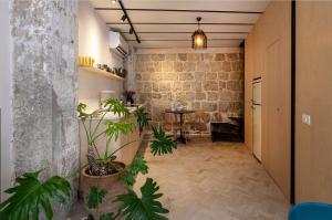 Vintage Eclectic Loft in Old Jaffa by Sea N' Rent