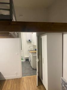 Virtuvė arba virtuvėlė apgyvendinimo įstaigoje 4-persons studio 1 loft bed x2 / 1 sofa bed x2