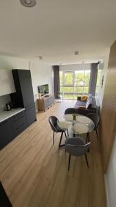 Χώρος καθιστικού στο ApartamentMzTower