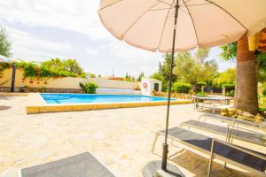 Bazén v ubytovaní Perfecta villa para vacaciones con wifi y A/C alebo v jeho blízkosti