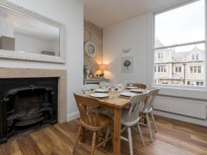 巴斯Pass the Keys Stylish apartment in Central Bath的相册照片