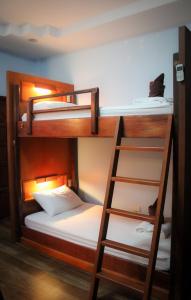 Postel nebo postele na pokoji v ubytování Phangan Barsay Hostel