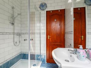 Koupelna v ubytování Holiday Home Narcisse by Interhome