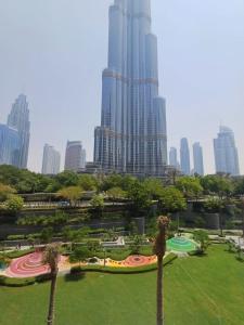 Aed väljaspool majutusasutust Full Burj khalifa View - 3BR The Address Opera