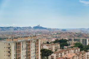 Fotografia z galérie ubytovania Duplex Vue 180° avec mer et Parking gratuit v destinácii Marseille