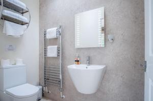 Ένα μπάνιο στο Gofan - 1 Bedroom - St Ishmaels