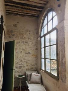 Posedenie v ubytovaní SAUVEURS DE REVES 2 suites indépendantes et un F2 privé dans un hôtel particulier