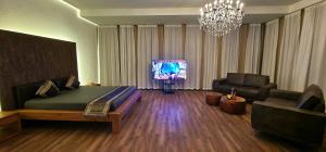 TV o dispositivi per l'intrattenimento presso Privat-Spa mit Whirlpool und Sauna in Sursee