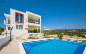 Bazén v ubytovaní Villa Luxury Dvornice alebo v jeho blízkosti
