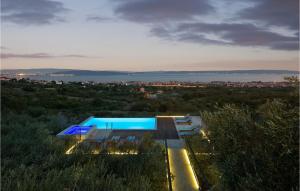 Πισίνα στο ή κοντά στο Villa Seven Gems