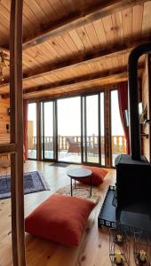 Posezení v ubytování Mavera Suit Bungalow