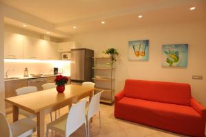 Кухня или мини-кухня в Villaggio Mare Blu
