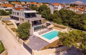 Πισίνα στο ή κοντά στο Villa Luca