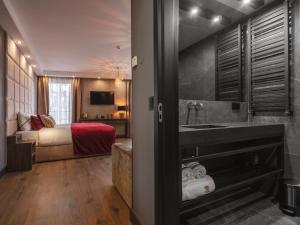 Posteľ alebo postele v izbe v ubytovaní Art Suites Boutique Hotel - Krakow Center