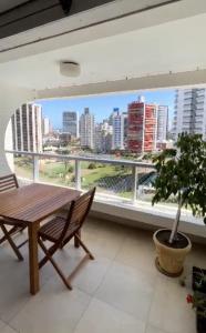 Μπαλκόνι ή βεράντα στο Parada 4 Brava 1ra Linea playa - Todos los servicios - Edificio Estrella de Mar