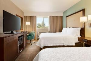 Postel nebo postele na pokoji v ubytování Hampton Inn - Portland/Clackamas