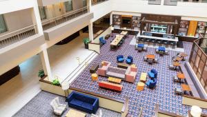 DoubleTree Suites by Hilton Hotel Philadelphia West的休息区