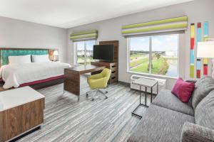 Hampton Inn Odessa Trinity客房内的一张或多张床位