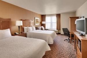 Säng eller sängar i ett rum på Hampton Inn & Suites Orem/Provo