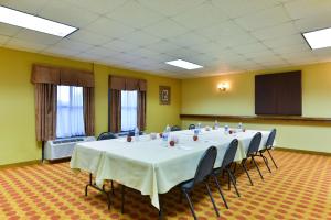 Hampton Inn Raleigh Clayton I-40 Garner商务区和/或会议室