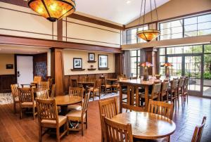 Posezení v ubytování Hampton Inn & Suites Rochester/Victor