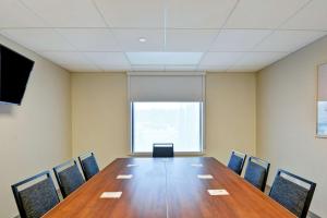 Home2 Suites by Hilton Rochester Mayo Clinic Area商务区和/或会议室