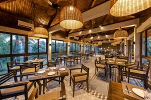 Ein Restaurant oder anderes Speiselokal in der Unterkunft Coco Island Resort Ninh Binh 