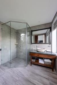 Ein Badezimmer in der Unterkunft Coco Island Resort Ninh Binh