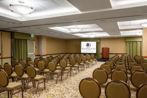 Møde- og/eller konferencelokalet på DoubleTree Suites by Hilton Doheny Beach