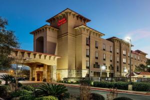 a rendering of the front of the hotel at Hampton Inn & Suites San Marcos in San Marcos