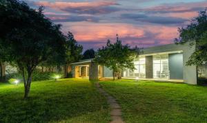 Zahrada ubytování Treebo Midvalley Residence
