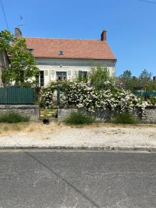 Gallery image of Villa Christine Chambre Rose in Marchenoir