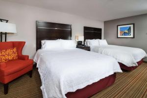 Postel nebo postele na pokoji v ubytování Hampton Inn Tulsa/Broken Arrow