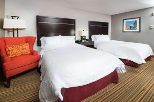 Postel nebo postele na pokoji v ubytování Hampton Inn Tulsa/Broken Arrow