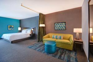 Postel nebo postele na pokoji v ubytování Home2 Suites By Hilton Tucson Downtown + 37 fotografií