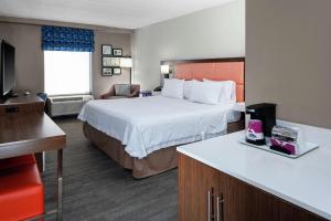 Postel nebo postele na pokoji v ubytování Hampton Inn Woodbridge