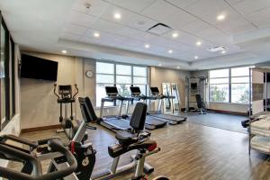 Fitness centrum a/nebo fitness zařízení v ubytování Home2 Suites By Hilton Edmonton South