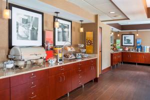Παροχές για τσάι/καφέ στο Hampton Inn Youngstown/Boardman