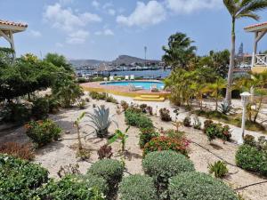 Bazen v nastanitvi oz. blizu nastanitve Luxury appt for 6: mesmerizing Spanish water view