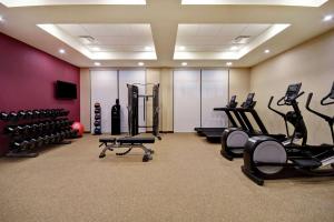 Pusat kecergasan dan/atau kemudahan kecergasan di Home2 Suites By Hilton Jekyll Island