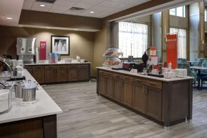 Restaurace v ubytování Hampton Inn & Suites Ardmore
